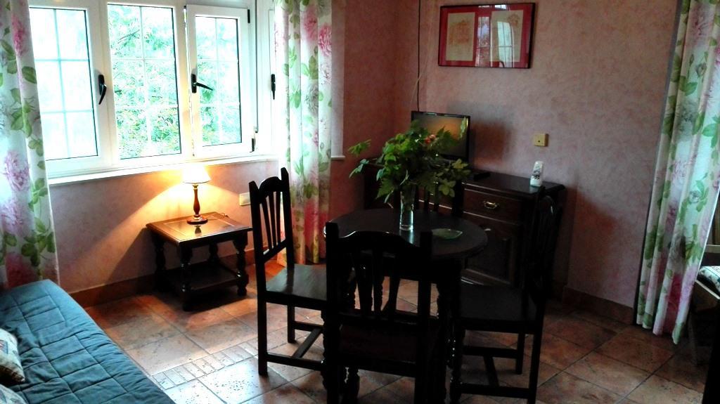 Apartamentos Los Balcones Tineo Esterno foto